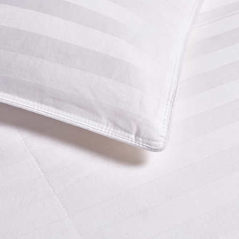 Hotel Grand White Down Comforter - Full/Queen