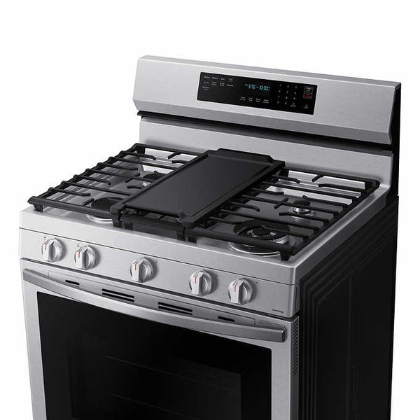 Samsung 6.0 cu. ft. Smart Freestanding Gas Range with No-Preheat Air Fry, Convection+ & Stainless Cooktop